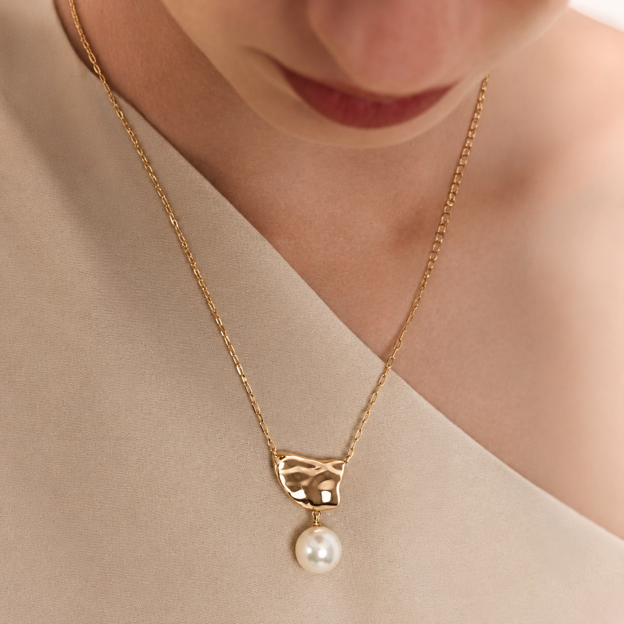 18K Gold-Plated Necklace with Textured Pendant and Shell Pearl
