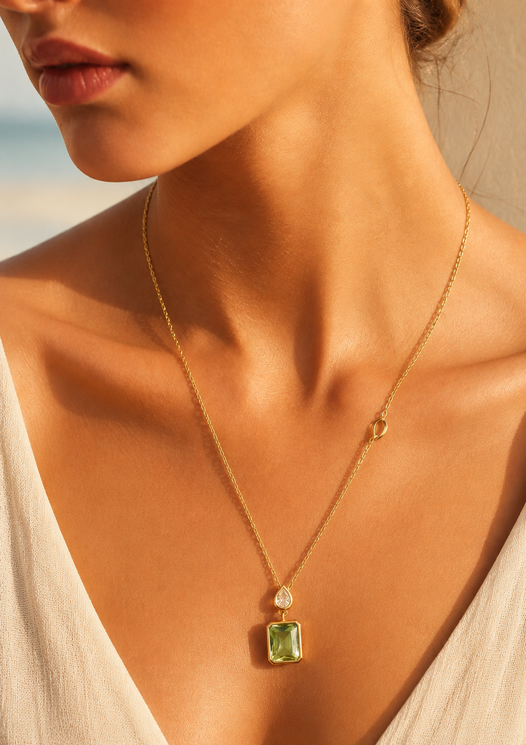 Rechthoekige & Druppelvormige Kristallen Hanger Ketting