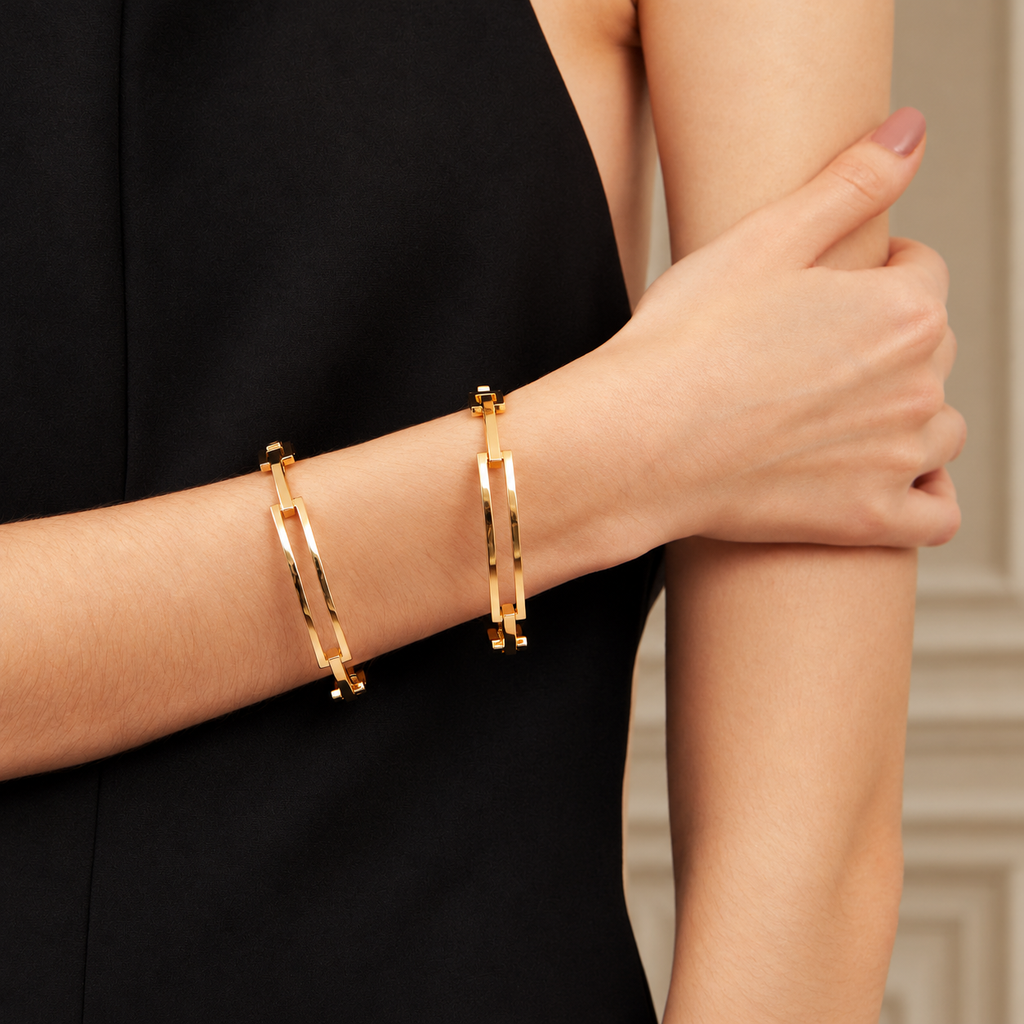 Brazalete calado moderno