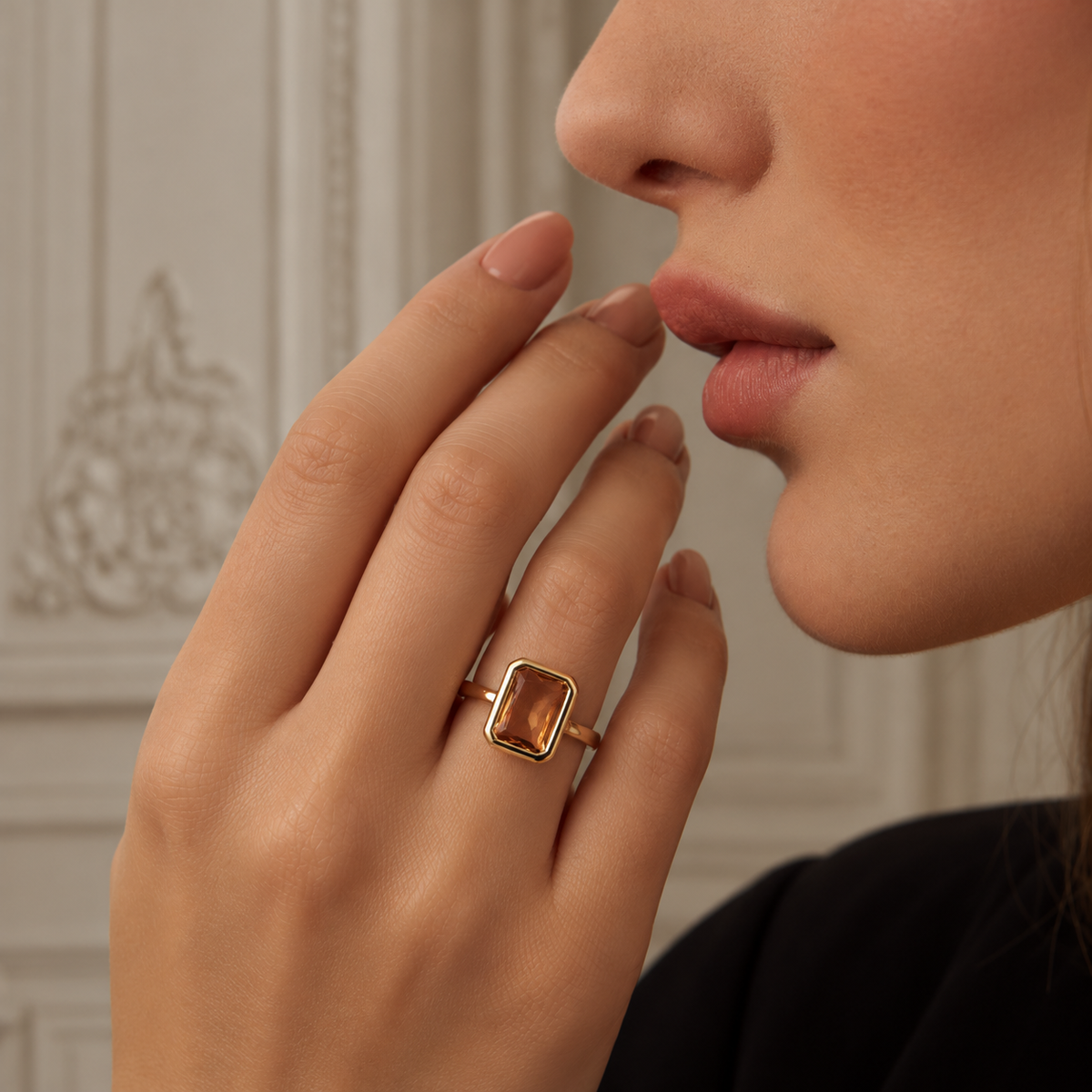 Anillo abierto rectangular de cristal