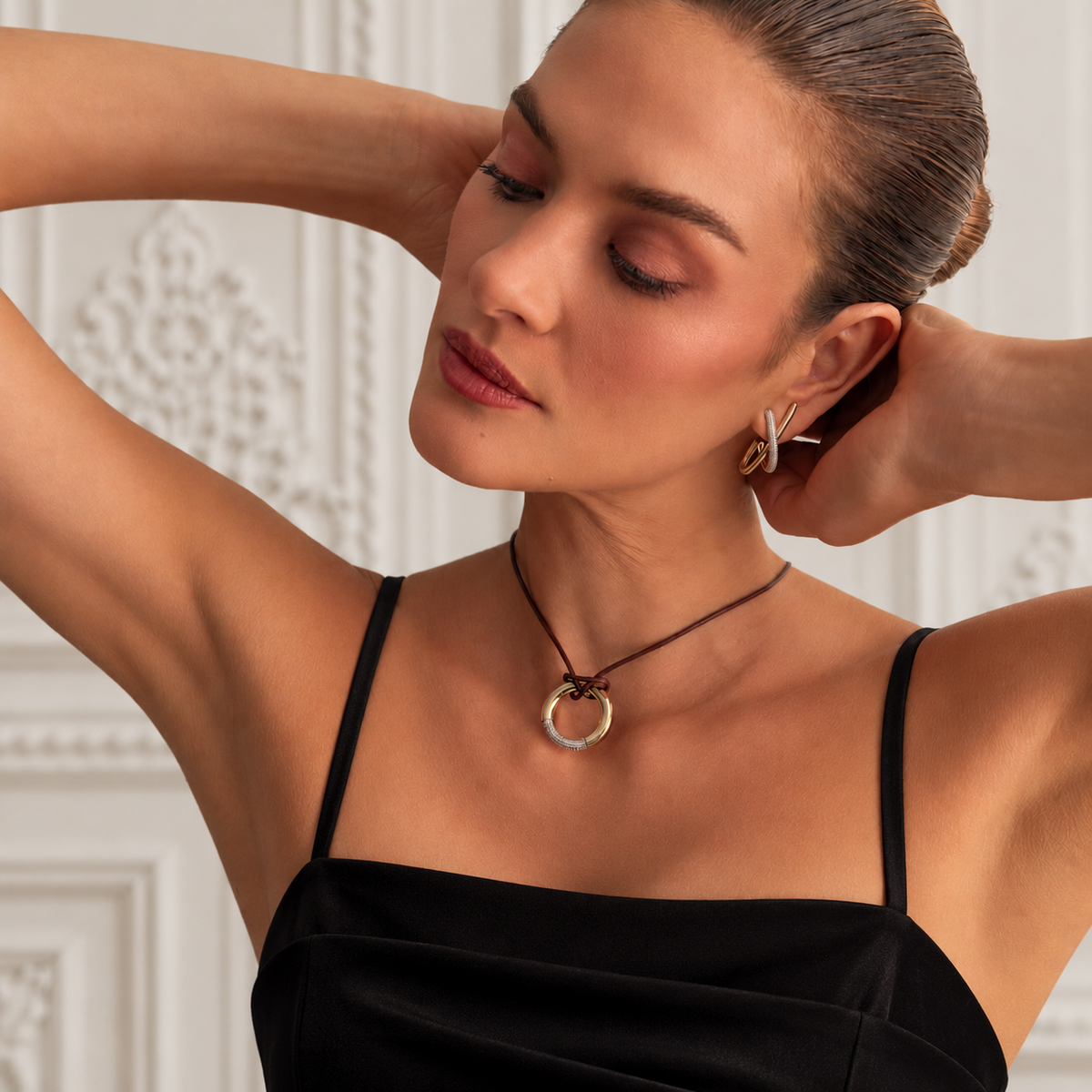 Pavé Circle Pendant Necklace