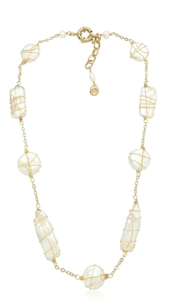 necklace with baroque pearls in organic shapes