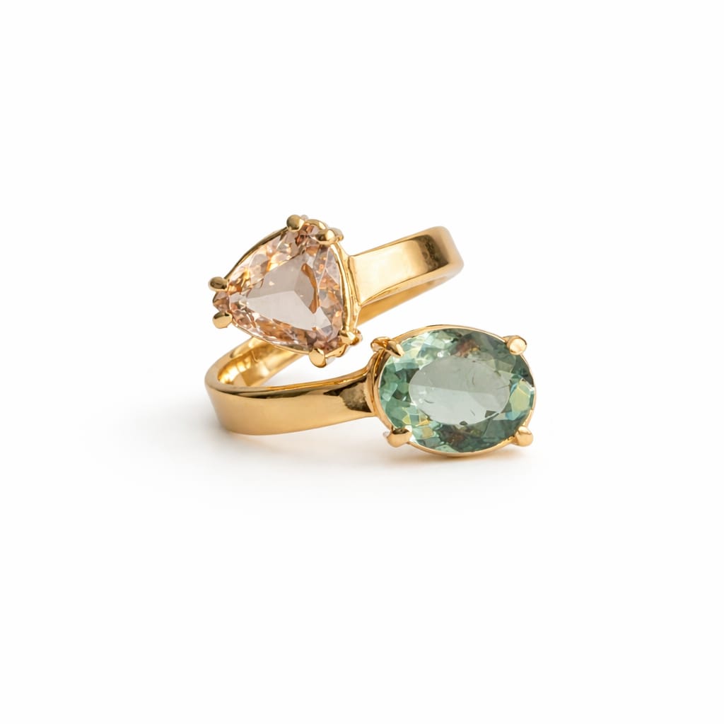 Ring with two crystals: 2 drops of yellow-pink and green
